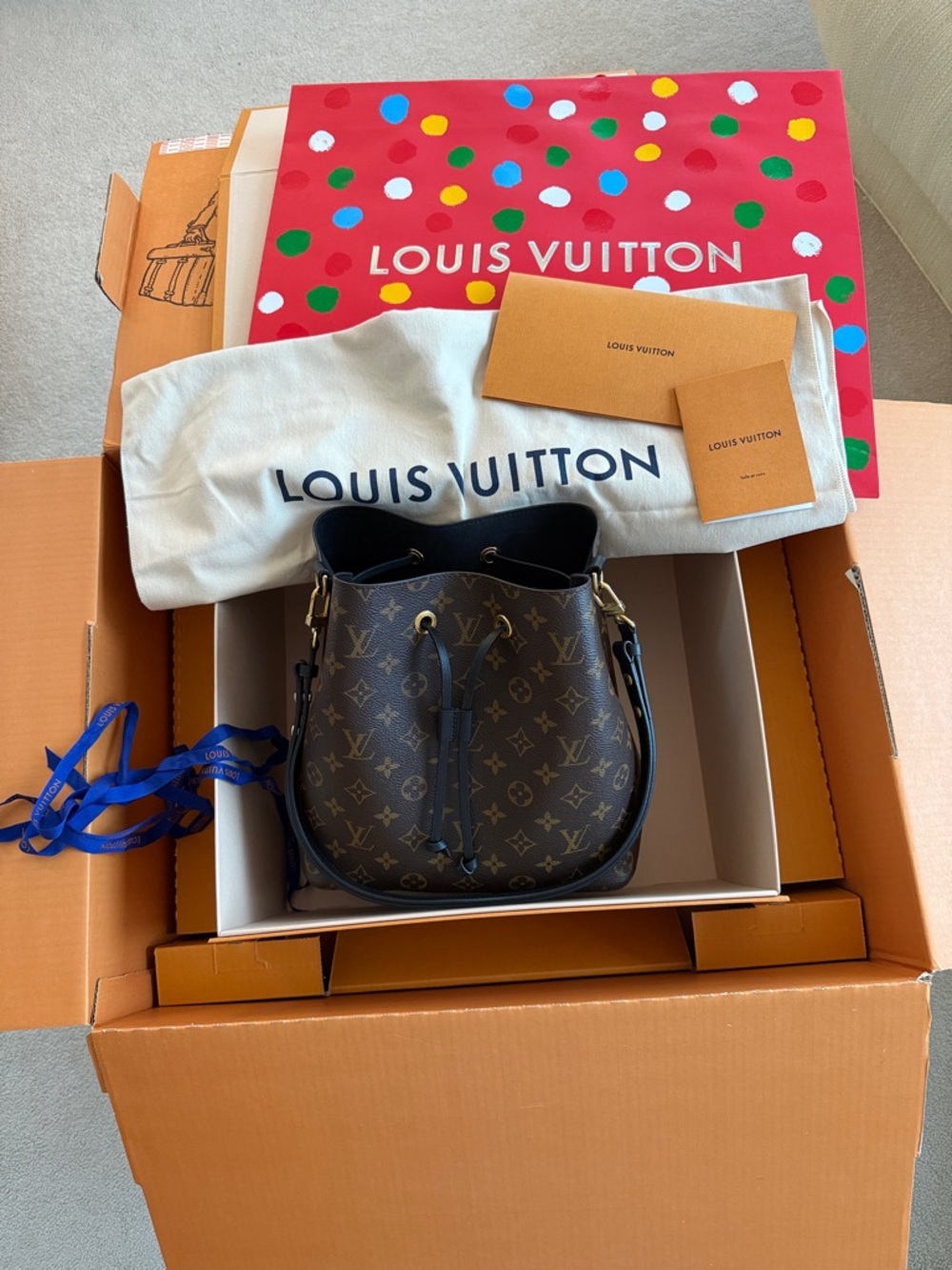 Louis Vuitton Neo Noe MM & Card Case